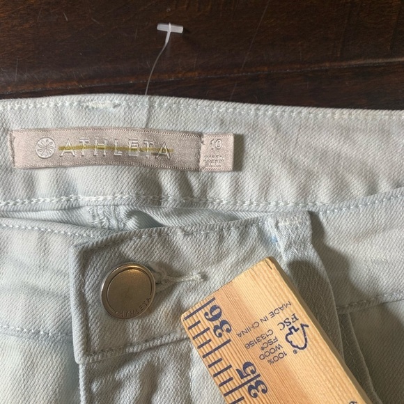 Athleta Jeans Women's Size 10 Light Wash Sculptek Straight Performance stretch - Picture 10 of 11